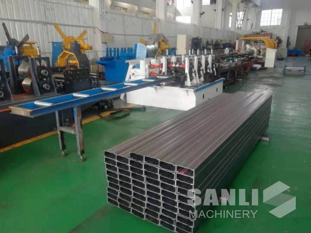 Fully Automatic Rack Box Beam Roll Forming Machine